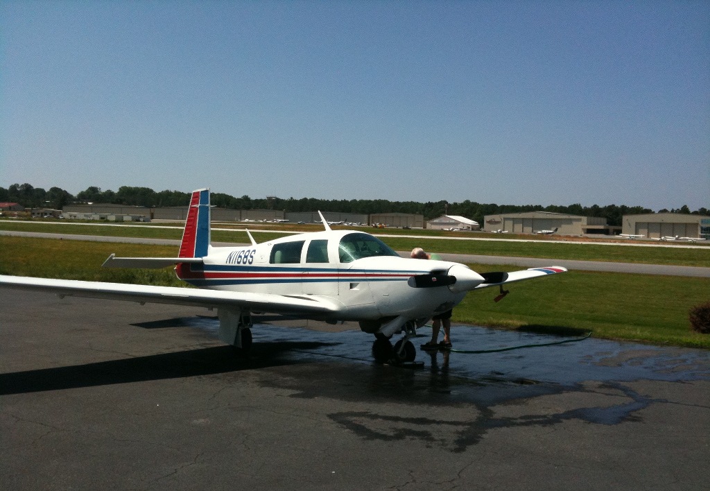 John-Flying-n1168S  1024X708